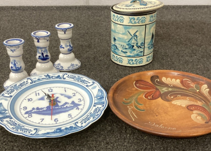 (3) BLUE CERAMIC CANDLESTICK HOLDERS, WALL PLATE CLOCK, WOOD BOWL, SMALL TIN.