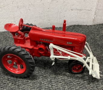 Vintage McCormick Farmall 400 1/16th scale Tractor with Loader