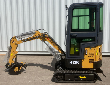 New 2024 AGT Front Loader Model: H13R