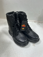 (1) Thorogood work boots - 4