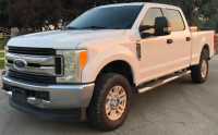 2017 FORD F-250 SUPER DUTY - 4X4 - CREW CAB!
