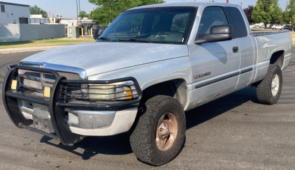 2001 DODGE RAM 1500 - 4X4!