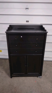 35&frac12;"x 19&frac12;"x 55&frac12;" (Black) Entertainment Dresser