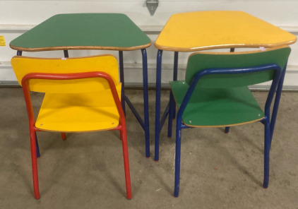 (2) Elemetary School Tables 25&rdquo;x15&rdquo;x27&rdquo; (2) Elementary School Chairs 30&rdquo;x15&rdquo;x15&rdquo;