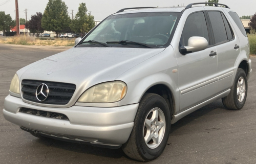 2000 MERCEDES ML320 - AWD!