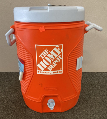 “Rubbermaid” 5 Gallon Water Jug