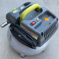 Craftsman Air Compressor. BB2 - 3