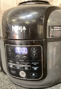 NINJA PRESSURE / SLOW COOKER (TESTED DOES TURN ON).