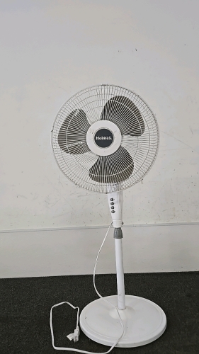 (1) Holmes Rotating Fan