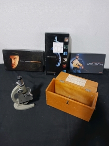 Garth Brooks sets. 1 Microscope