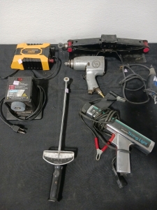 1 Timing Light 1. Torque Wrench 1 Dremmil 400 w Power Converter