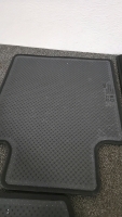 (1) Set of 4 Car Floor Mats - 4