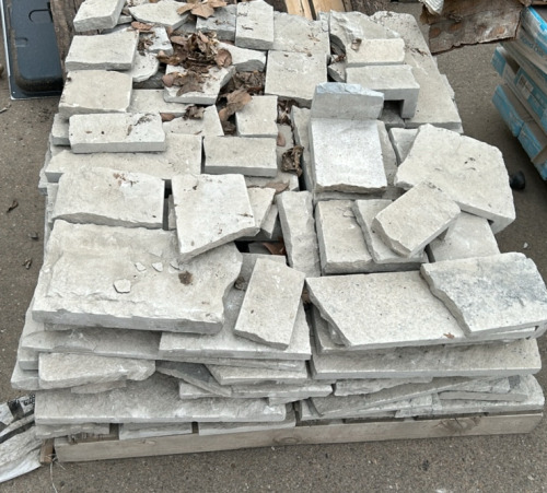 Half Pallet Of Stone Veneer ( COLDWATER STONE)