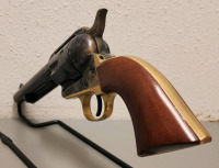 Umberti Model 1873 .357 Mag Revolver-- UM2657 - 3