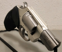 Charter Arms U.C. Lite .38SPL Revolver-- 23L01365 - 6