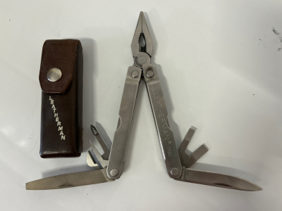 Leatherman Multiuse Folding Tool/ Knife