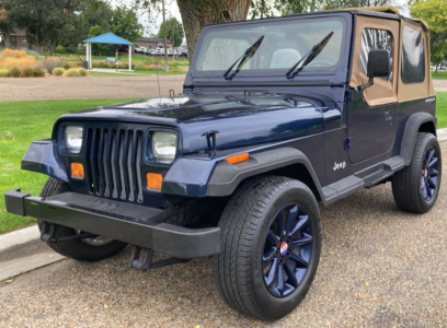 1994 JEEP WRANGLER - 4X4!