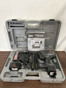 Senco Cordless Finish 25 Nailer With Case, Battery and Charger