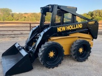 New Holland LX865 Skid Steer Loader - Solid Tires