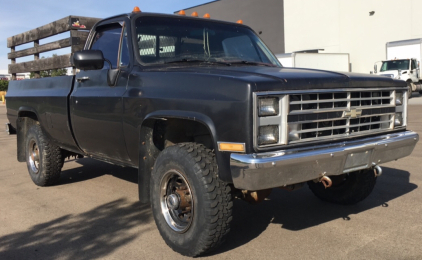 1987 Chevy - 4X4 - 44K MILES!!