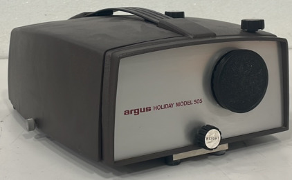 Argus Holiday Model 505 Slide Projector