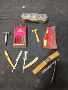 6 Vintage Razors & More