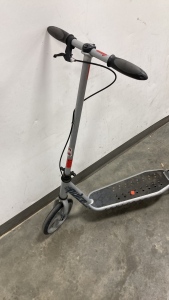 &ldquo;Pulse Xcelerator Kick &lsquo;N Go&rdquo; Scooter