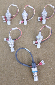 (6) Ashcroft Pressure Transducers, (5) KH13 & (1) KM10