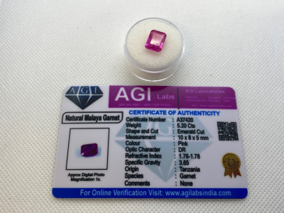 Malaya Pink Garnet Tanzania Gemstone