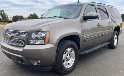 2012 CHEVROLET SUBURBAN - 4X4!