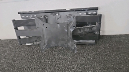 (1) Full Motion TV Mount