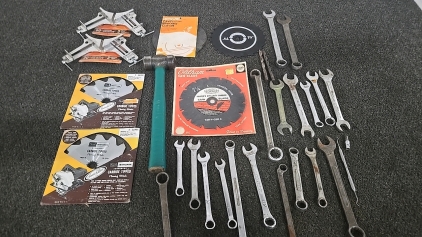 (2) Sears Craftsman Carbide Tipped Flooring Blade (1) Oldham Roofers Specialty Carbide Saw Blade (1) Howard in Masonry Cut-Off and So Much More