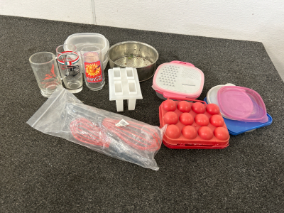 Assorted Kitchen Items