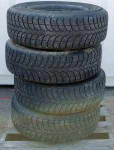(4) Extreme Grip 245/70R17 Studed Winter Tires