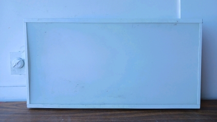 Eiko LED Shop Light 27x13 (cow)
