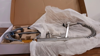 Glacier Bay Single Handle Pulldown Sprayer Kitchen Faucet #HD67458-1108D2