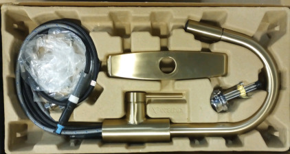 Kraus Oletto Dual Function Pull-Down Kitchen Faucet