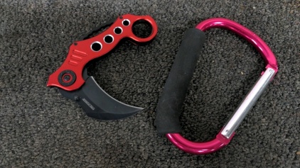 Knife - Carabiner