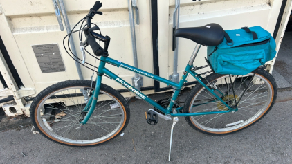 (1) 26&rdquo; Mongoose switchback mtb - teal