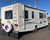 1993 JAYCO RV - COMPACT AND ON A FORD CHASSIS - 53K MILES! - 6