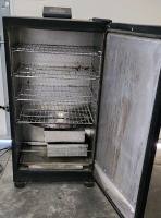 Masterbuilt Electronic Smoker - 3