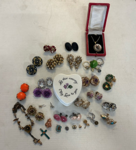 Assorted Jewelry