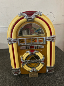 Classic Collector’s Edition Mini Jukebox - CD player/Radio