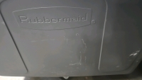 (1) Large Rubbermaid Rolling Cart - 2