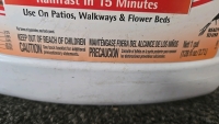(1) Jug of Knock Out Weed & Grass Killer (1) Jug of Spectracide Weed & Grass Killer - 12