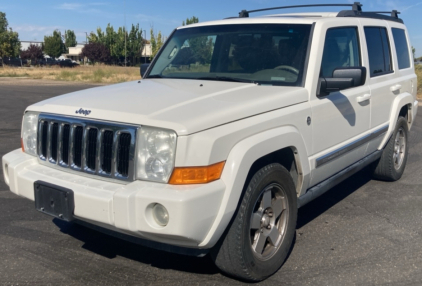 2010 JEEP COMMANDER - 4X4