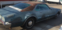 1968 OLDSMOBILE TORNADO - TEAL INTERIOR - 4