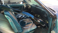 1968 OLDSMOBILE TORNADO - TEAL INTERIOR - 16