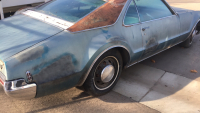 1968 OLDSMOBILE TORNADO - TEAL INTERIOR - 26