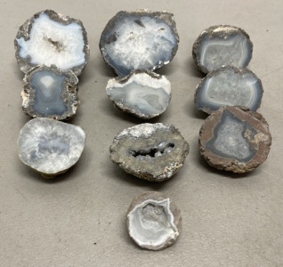 (10) Assorted Geodes W/ Crystals Great For Collectors (See Photos For Types)